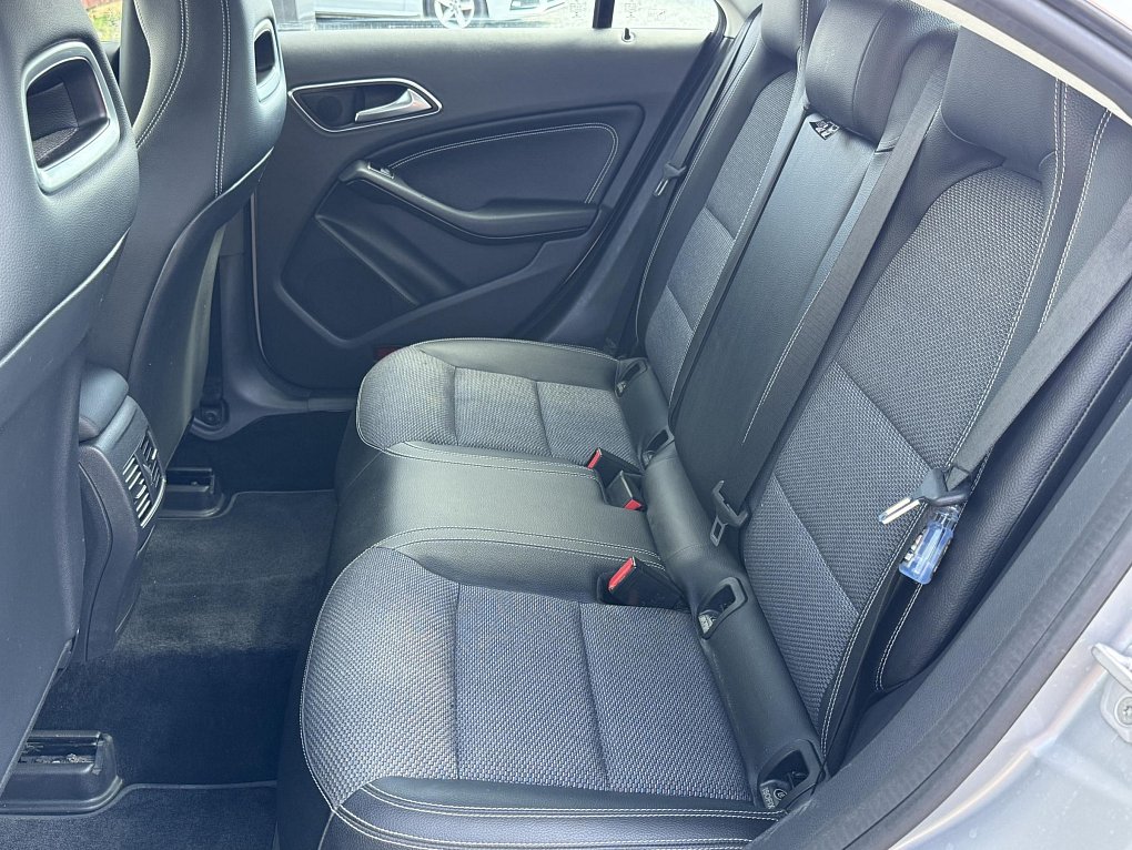 Mercedes-Benz CLA 1.8 CDi  CLA 200 CDi