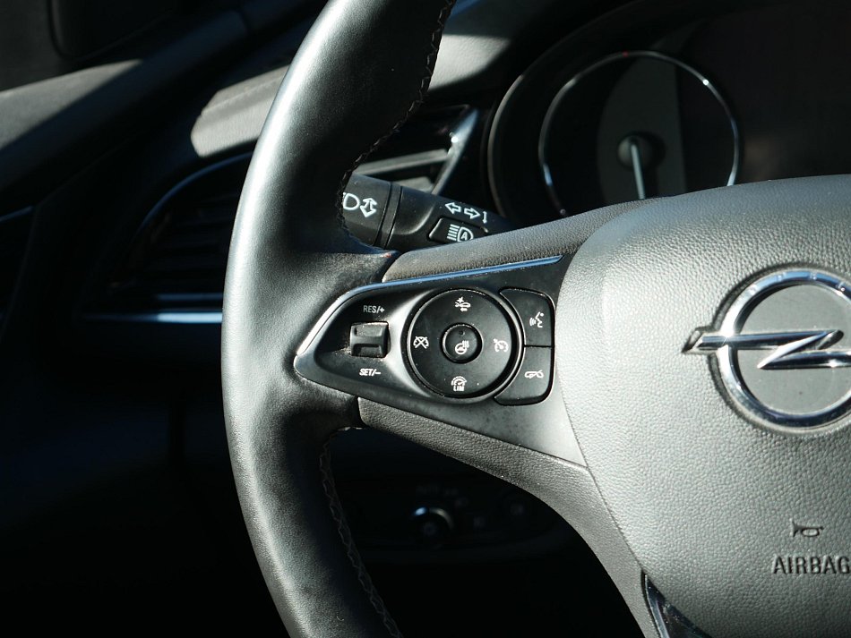 Opel Insignia 2.0 CDTi OPC line