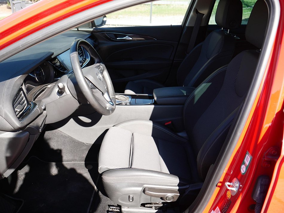 Opel Insignia 2.0 CDTi OPC line
