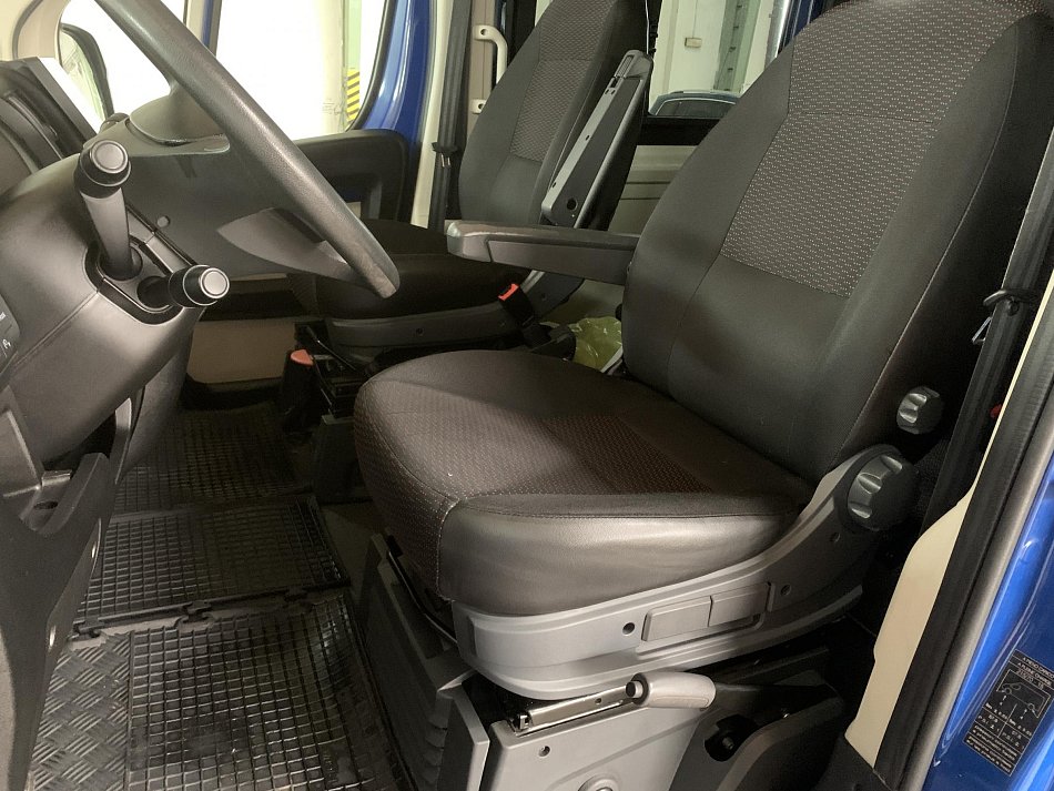 Citroën Jumper 2.0HDi  8míst