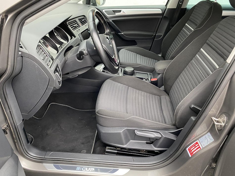 Volkswagen Golf 2.0 TDi CUP