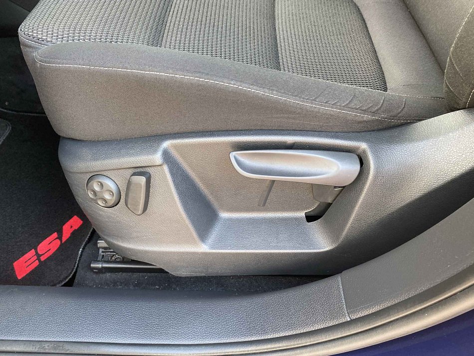 Volkswagen Sharan 2.0 TDi Comfortline 7míst