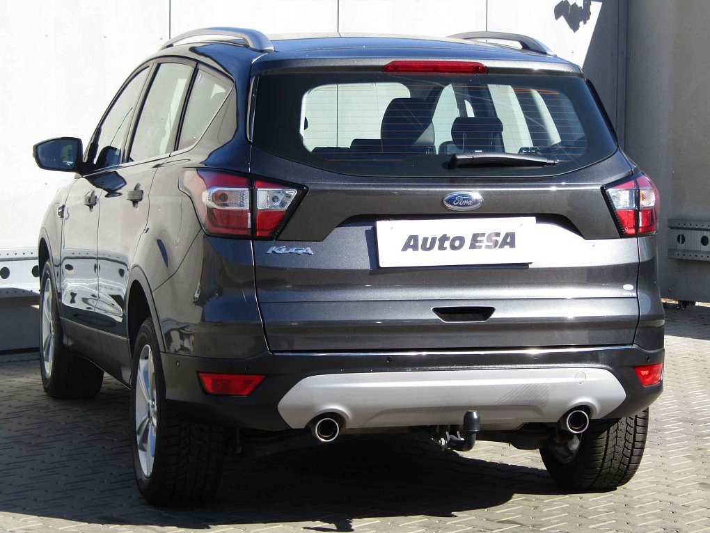 Ford Kuga 1.5 EB Titanium