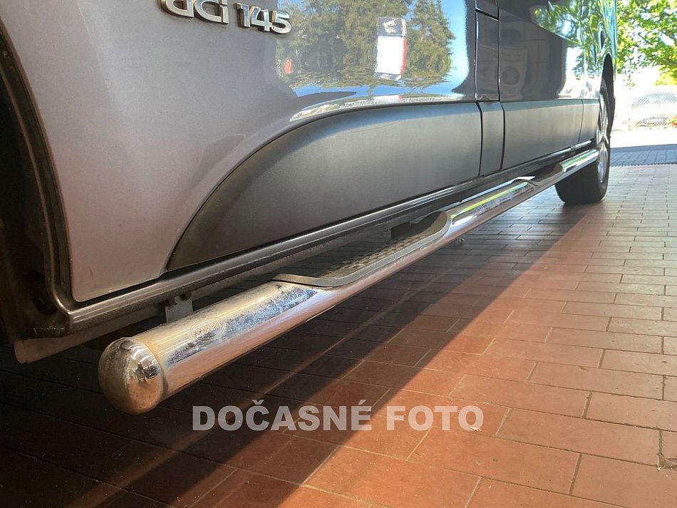 Nissan NV300 1.6dCi  L2H1 8míst