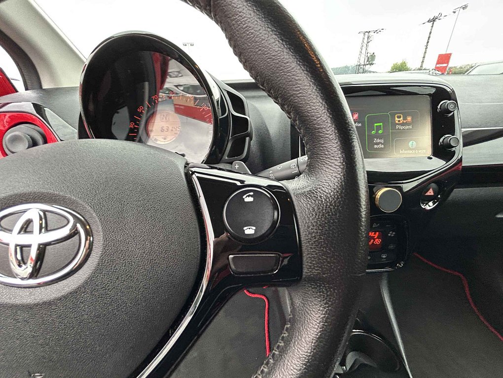 Toyota Aygo 1.0i 