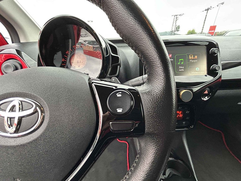 Toyota Aygo 1.0i 
