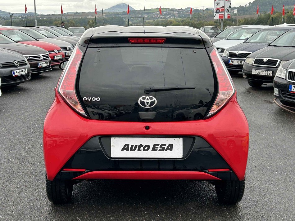 Toyota Aygo 1.0i 