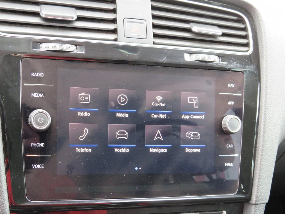 Volkswagen Golf 2.0 TDi 