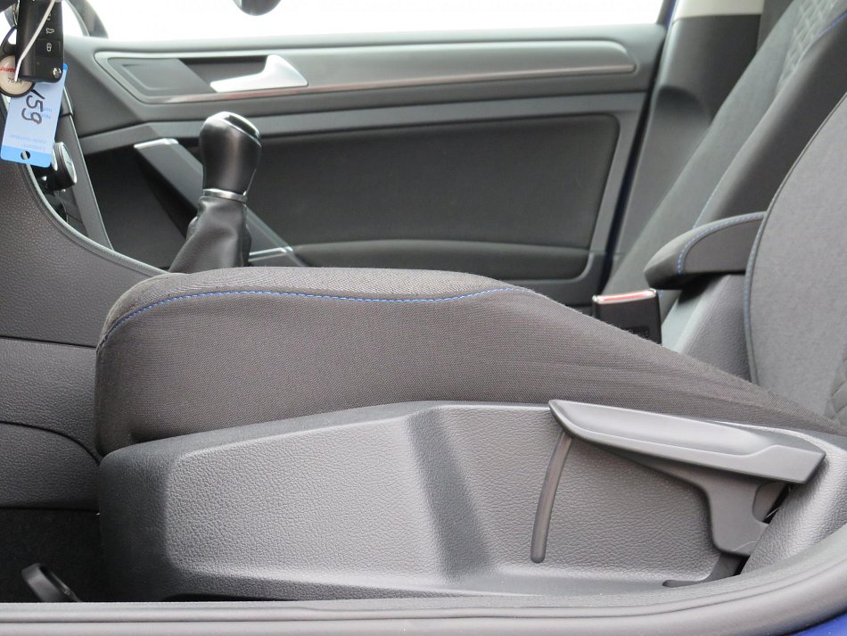 Volkswagen Golf 2.0 TDi 