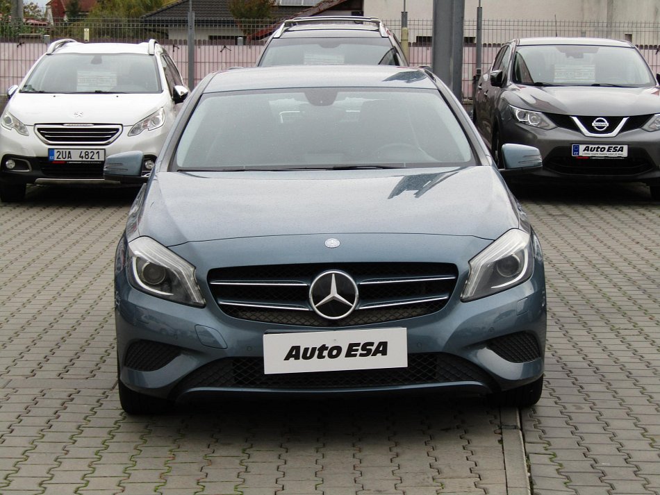 Mercedes-Benz Třída A 1.6i  A180