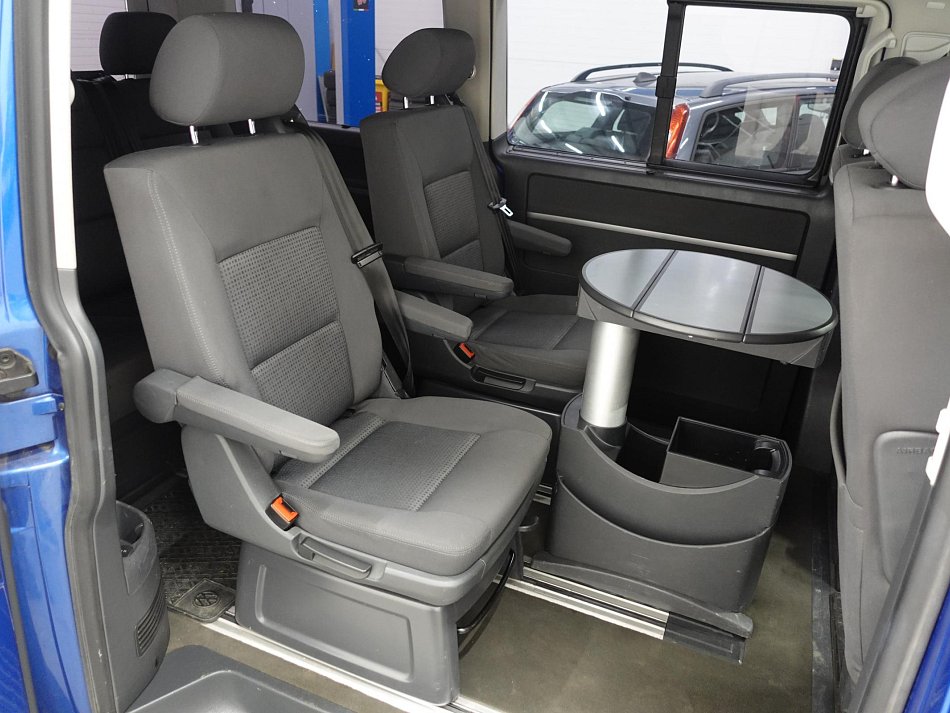 Volkswagen Multivan 2.5TDi 