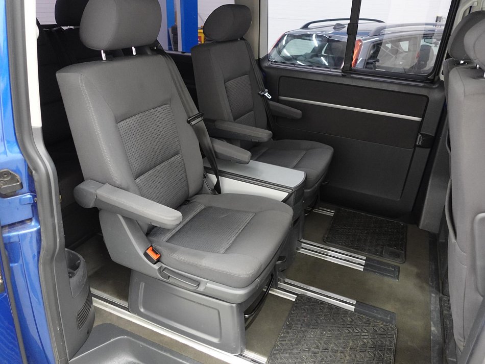 Volkswagen Multivan 2.5TDi 