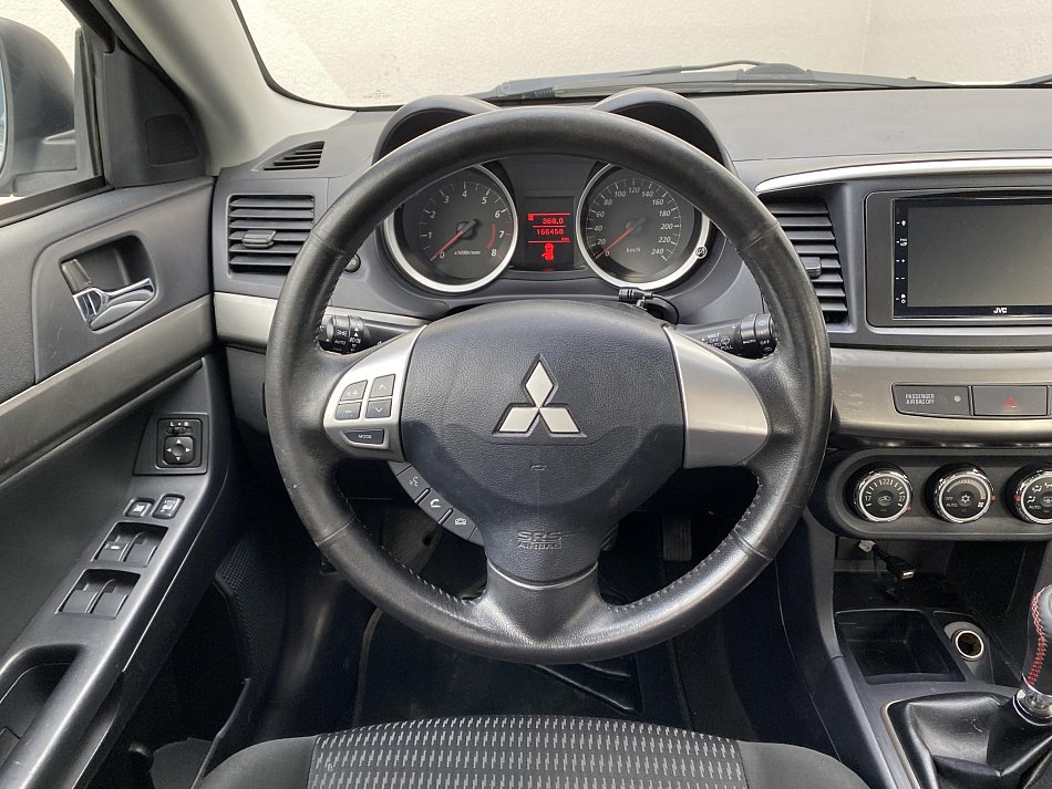 Mitsubishi Lancer 1.6 MiVEC 