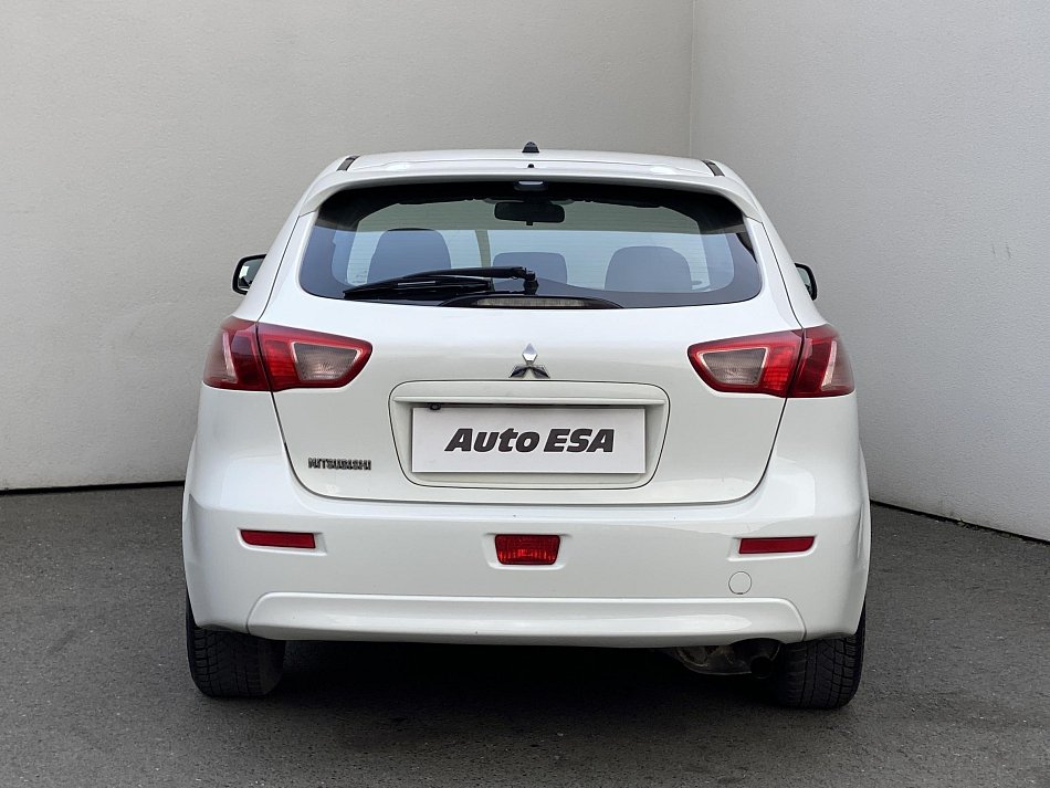 Mitsubishi Lancer 1.6 MiVEC 