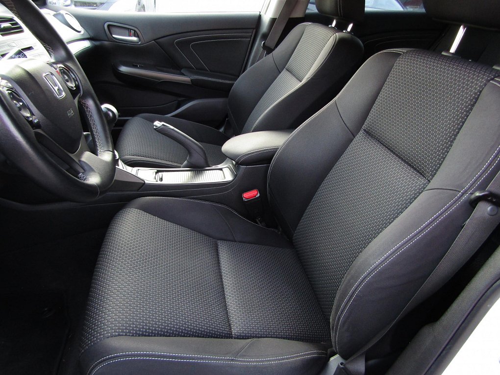 Honda Civic 1.6I- DTEC 