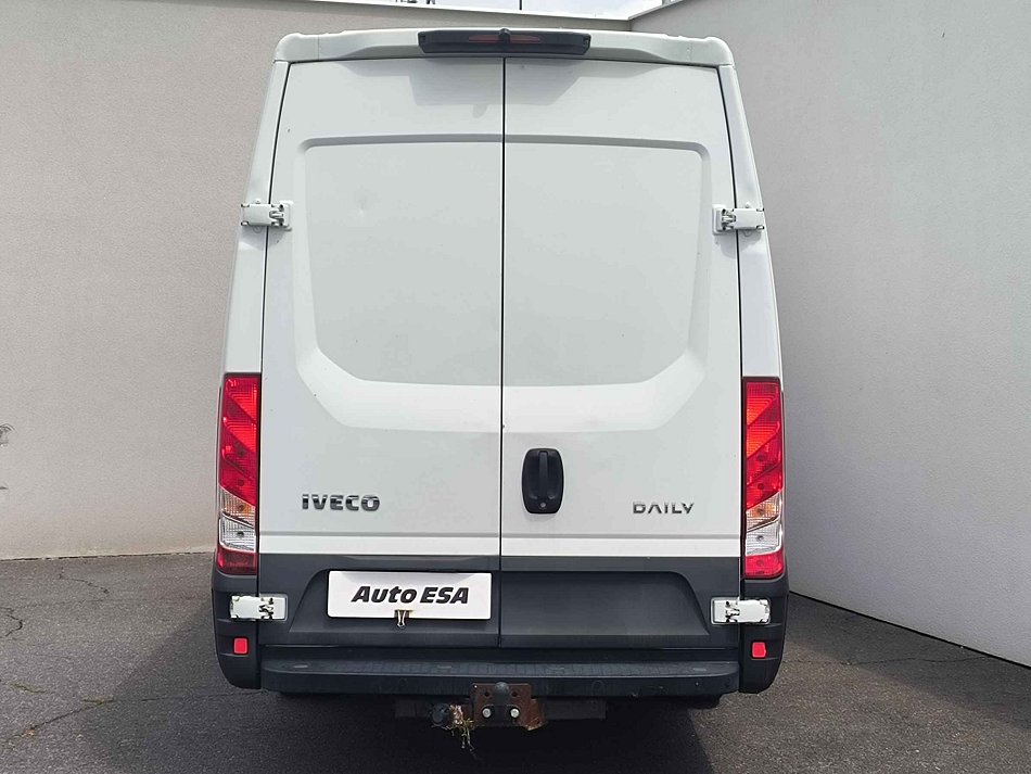 Iveco Daily 2.3D  35S16 L4