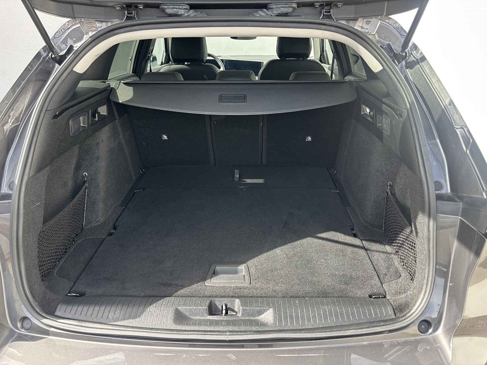 Opel Astra 1.2T Elegance