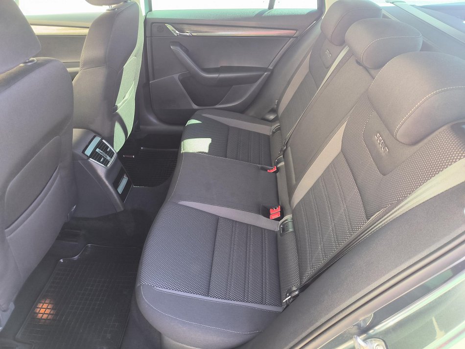 Škoda Octavia III 2.0TDi  4x4