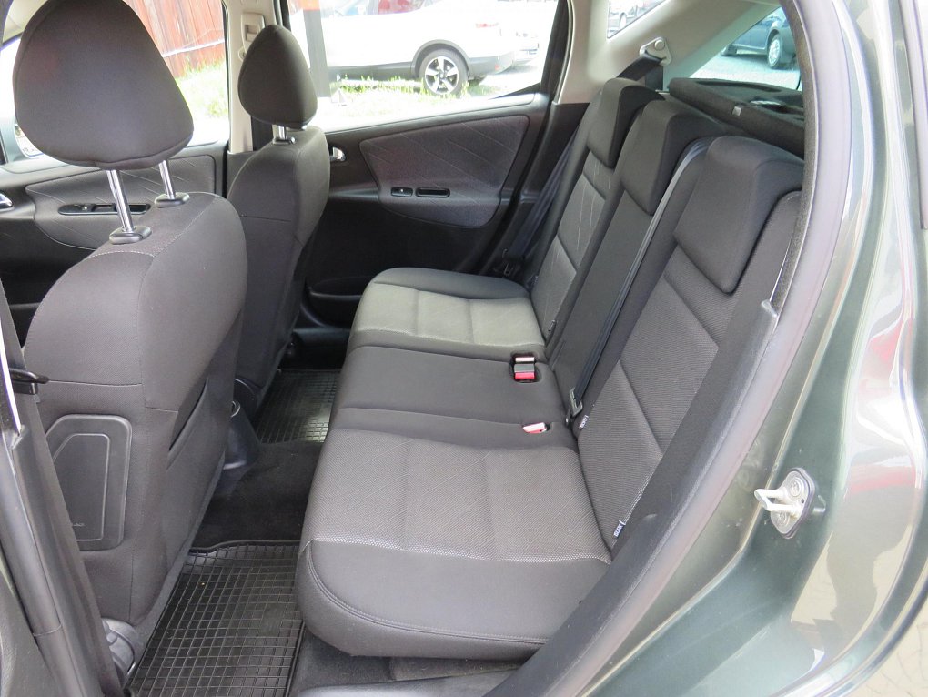Peugeot 207 1.6i 