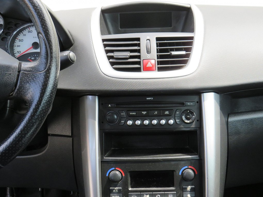 Peugeot 207 1.6i 