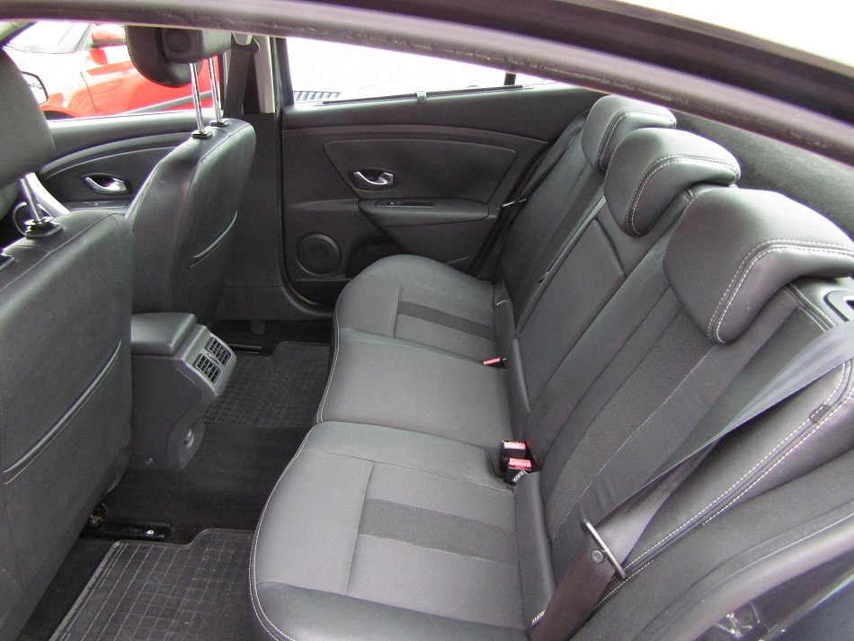 Renault Fluence 1.6i 