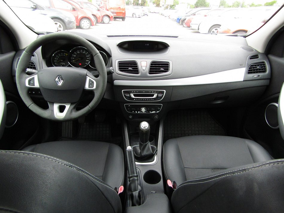 Renault Fluence 1.6i 
