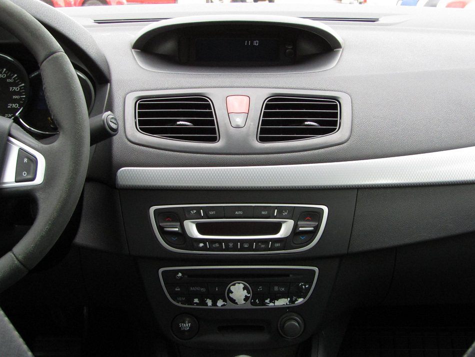 Renault Fluence 1.6i 