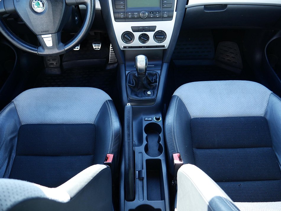Škoda Octavia II 2.0 TDi RS