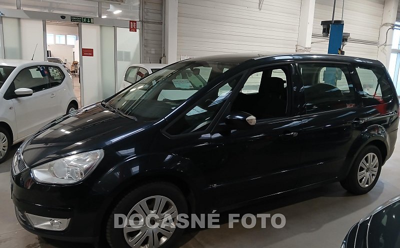 Ford Galaxy 2.0 16V  7Míst