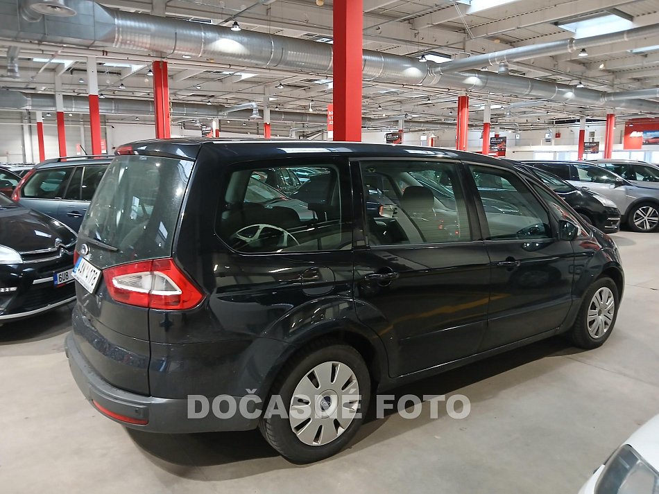 Ford Galaxy 2.0 16V  7Míst