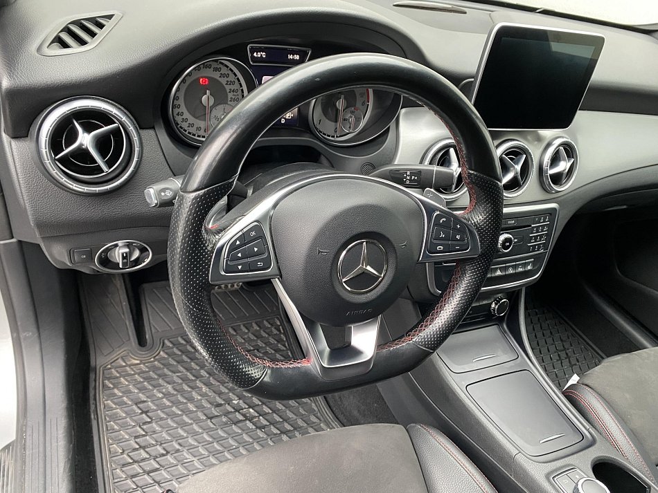 Mercedes-Benz CLA 2.2 CDi  200d