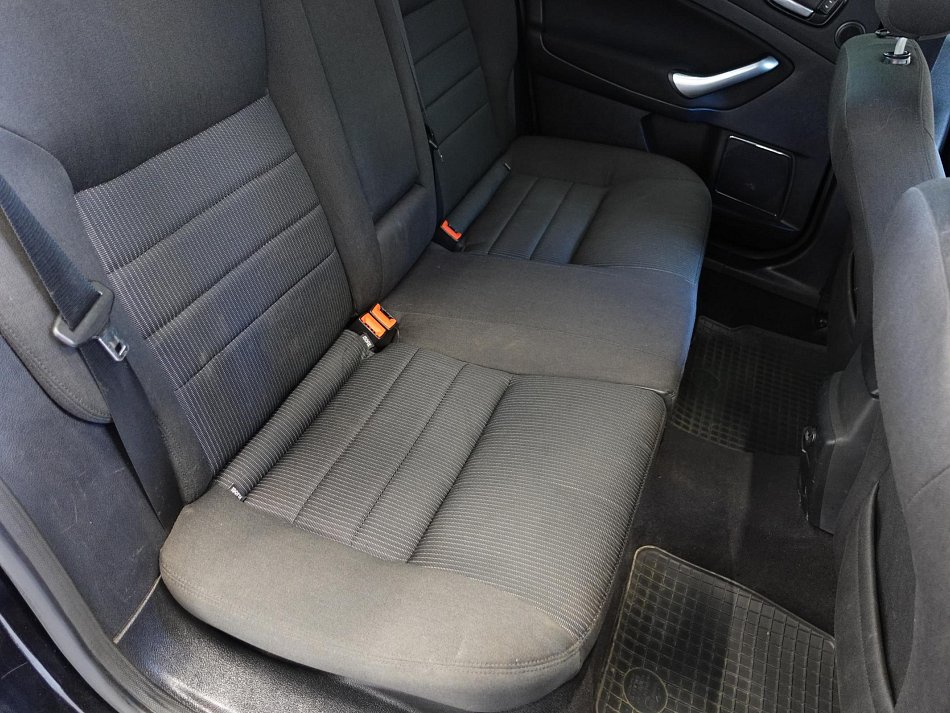 Ford Mondeo 1.8 tdci 
