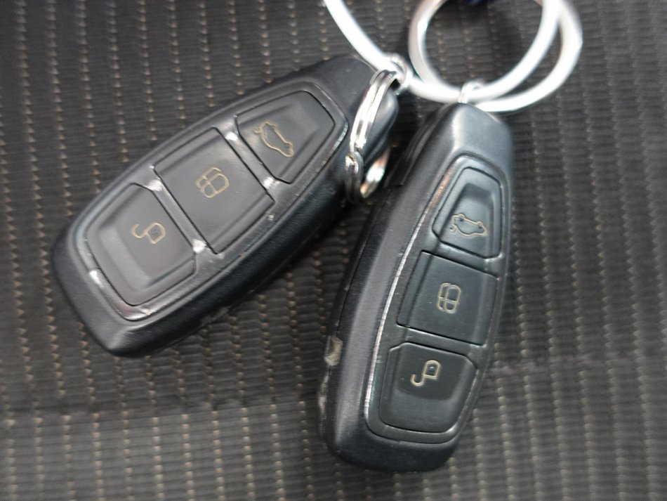 Ford Mondeo 1.8 tdci 