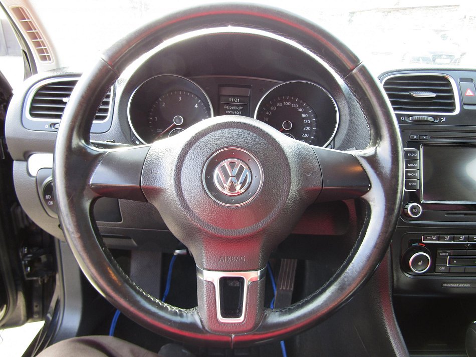 Volkswagen Golf 2.0 TDi 