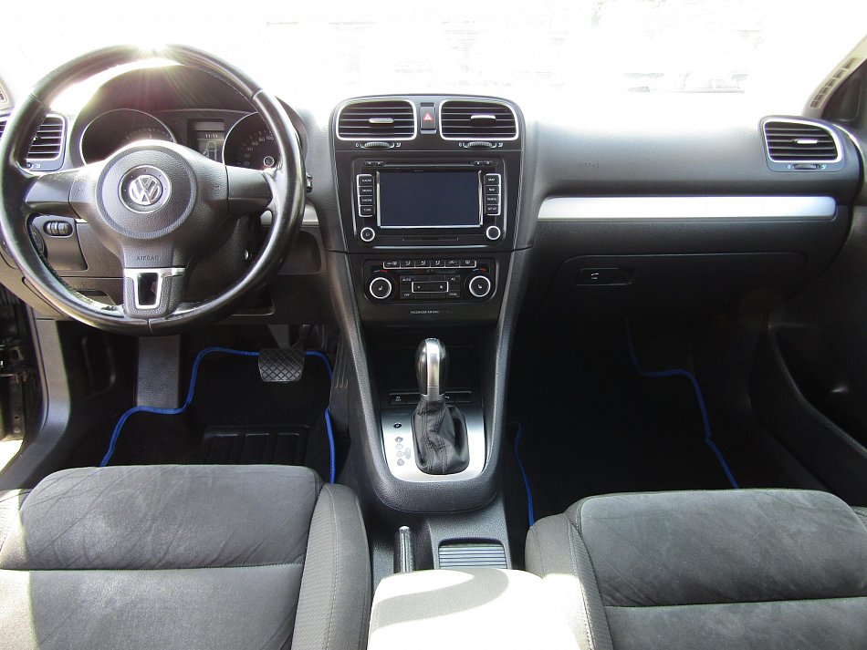 Volkswagen Golf 2.0 TDi 