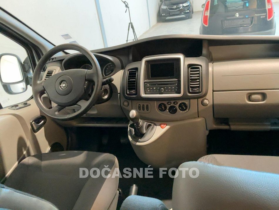 Opel Vivaro 2.0CDTi  5míst