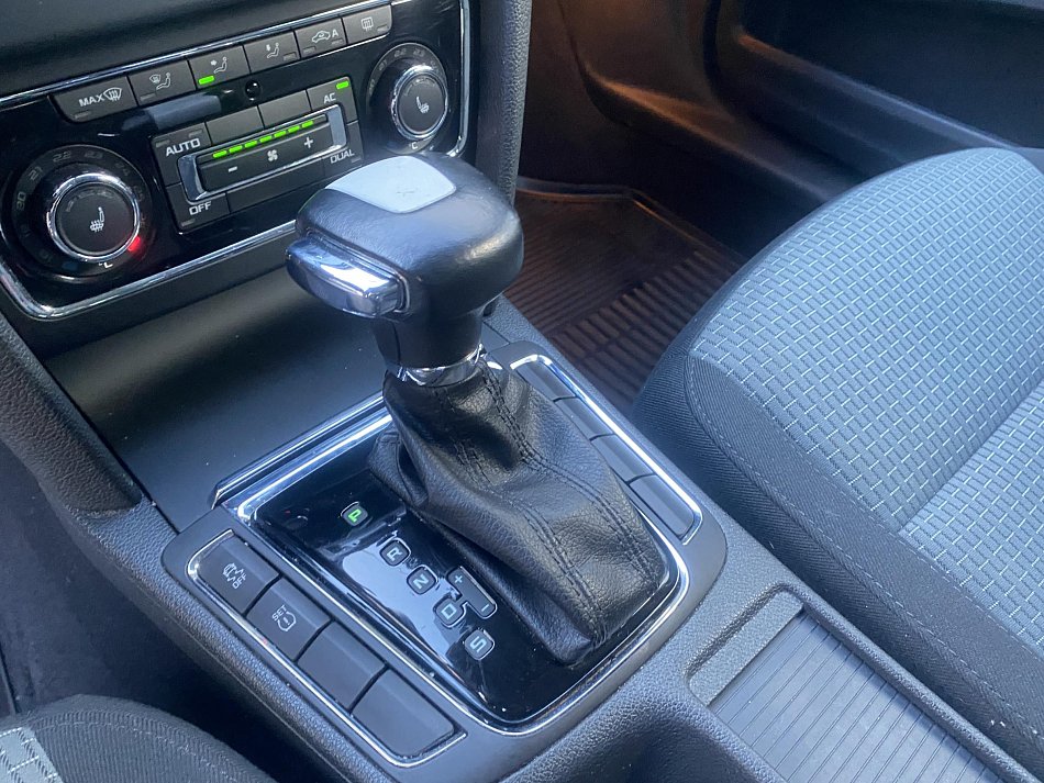 Škoda Superb II 2.0 TSi Ambition