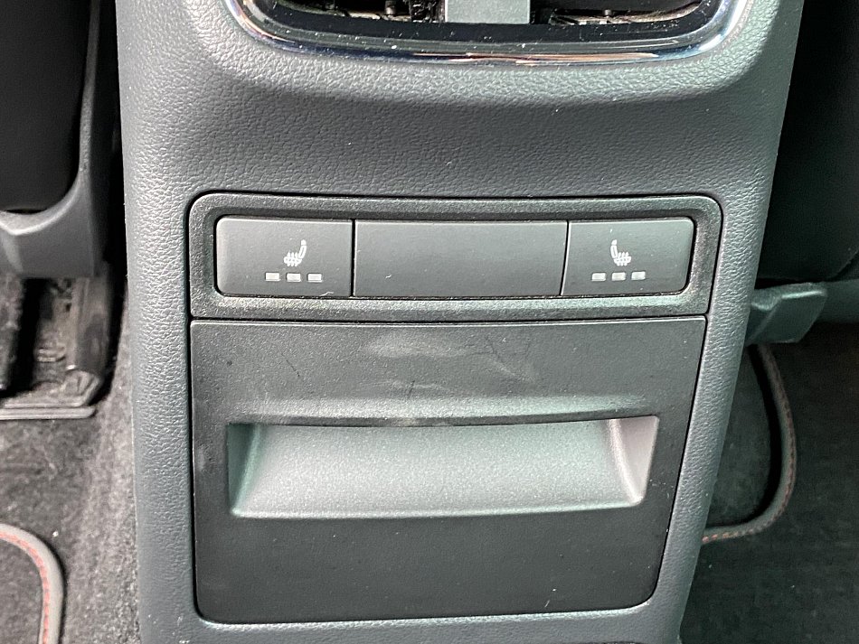 Škoda Octavia III 2.0 TSi RS