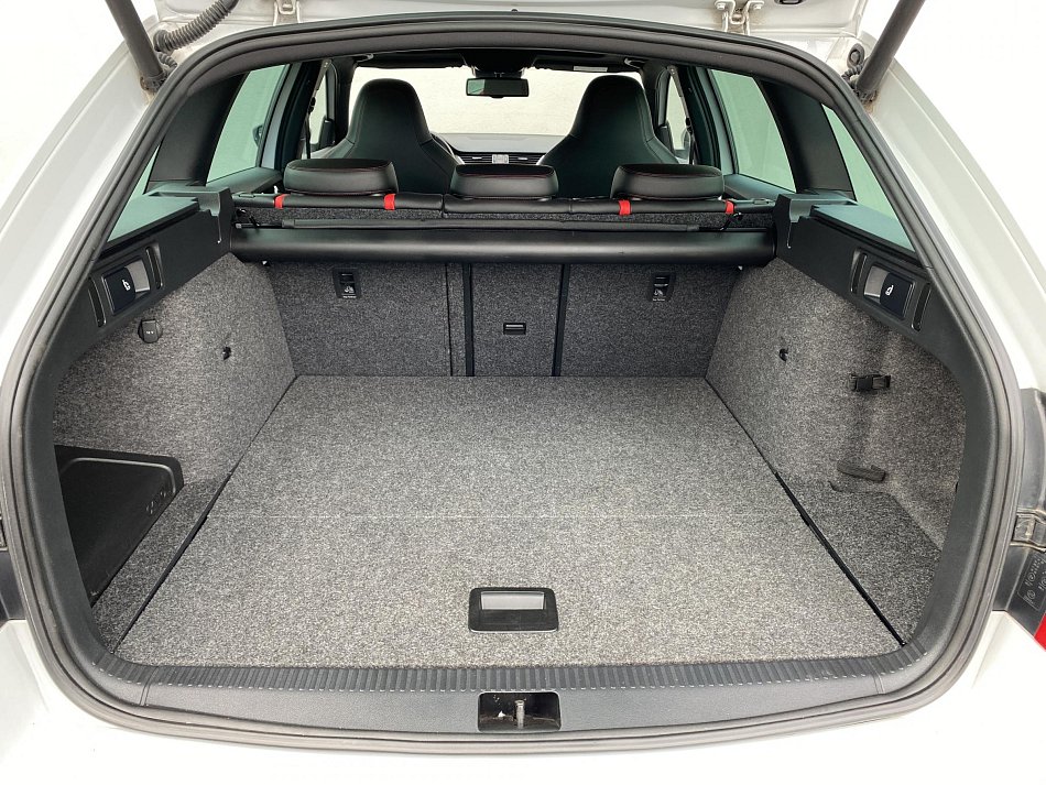 Škoda Octavia III 2.0 TSi RS