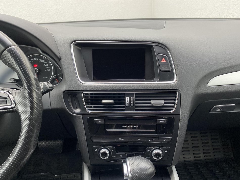 Audi Q5 2.0 TDi S-line quattro