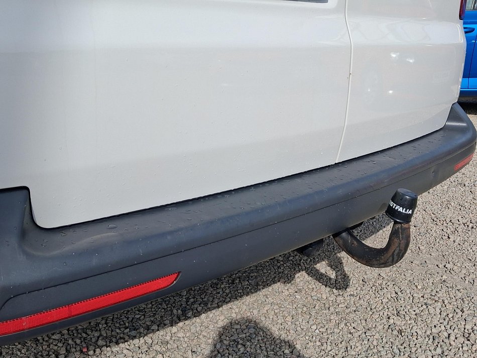 Volkswagen Transporter 2.0TDi  L2 9míst