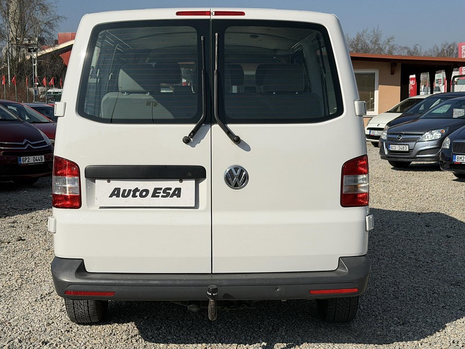 Volkswagen Transporter 2.0TDi  L2 9míst