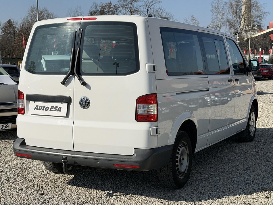 Volkswagen Transporter 2.0TDi  L2 9míst