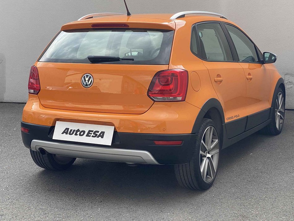 Volkswagen Polo 1.2 TSi CROSS