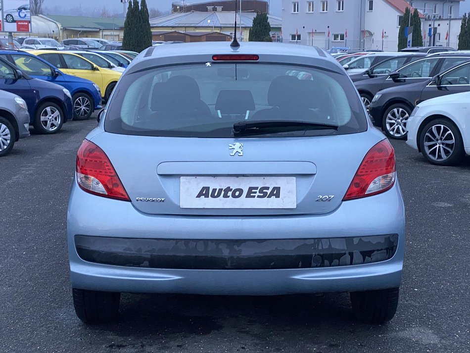 Peugeot 207 1.4 i 