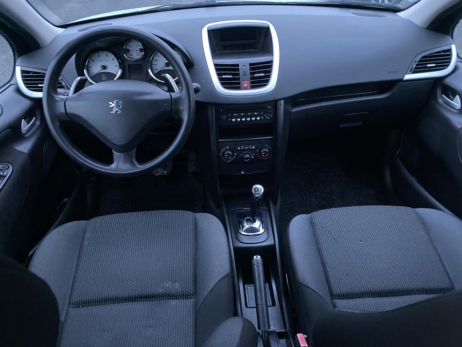 Peugeot 207 1.4 i 
