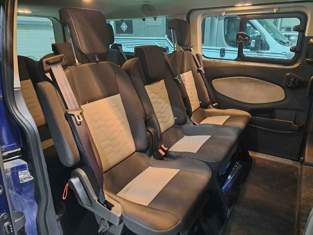 Ford Tourneo Custom 2.0TDCi Limited L2 9míst
