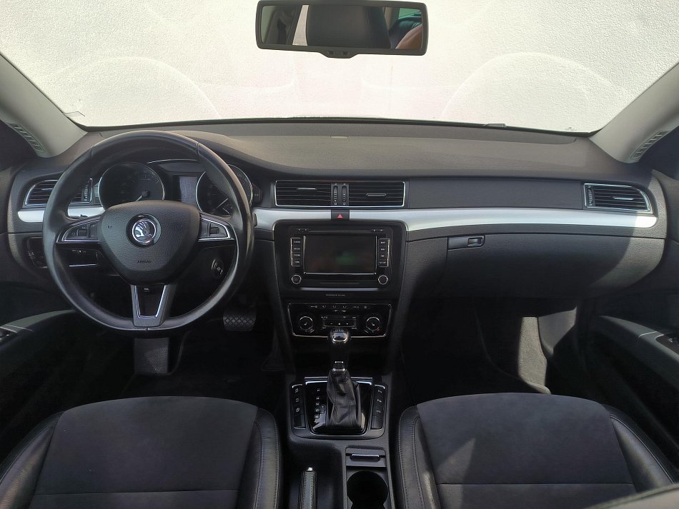 Škoda Superb II 2.0 TDi Elegance