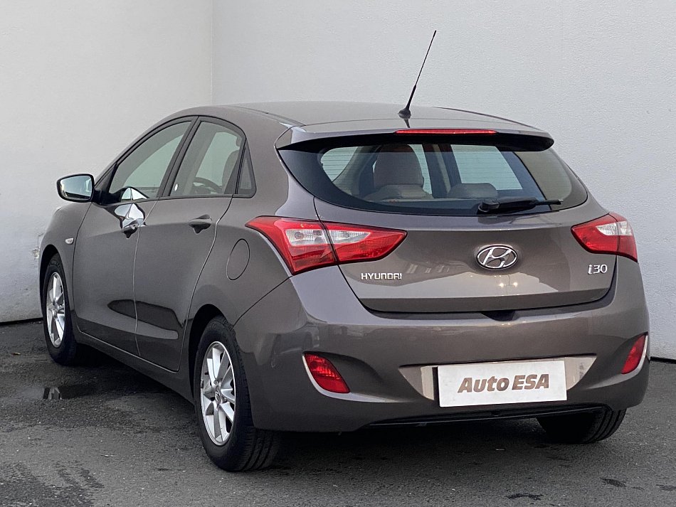 Hyundai I30 1.4 16V 