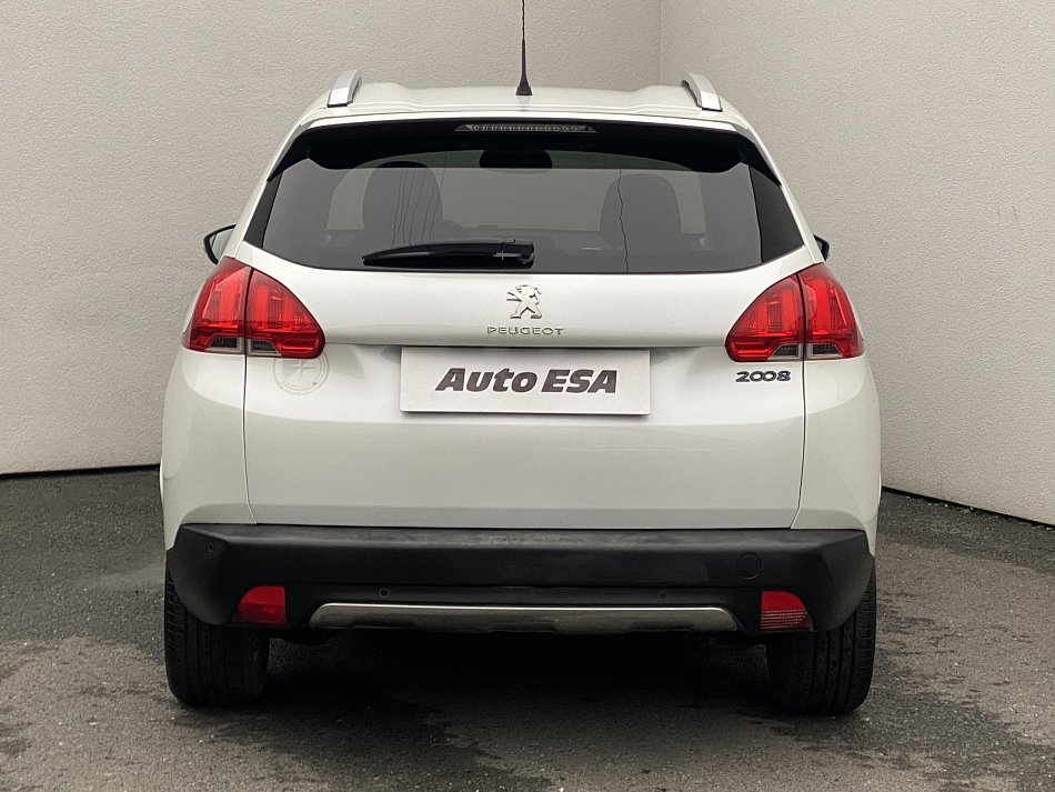 Peugeot 2008 1.2PT Crossway